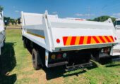 ISUZU NPR 400 3 CUBE TIPPER