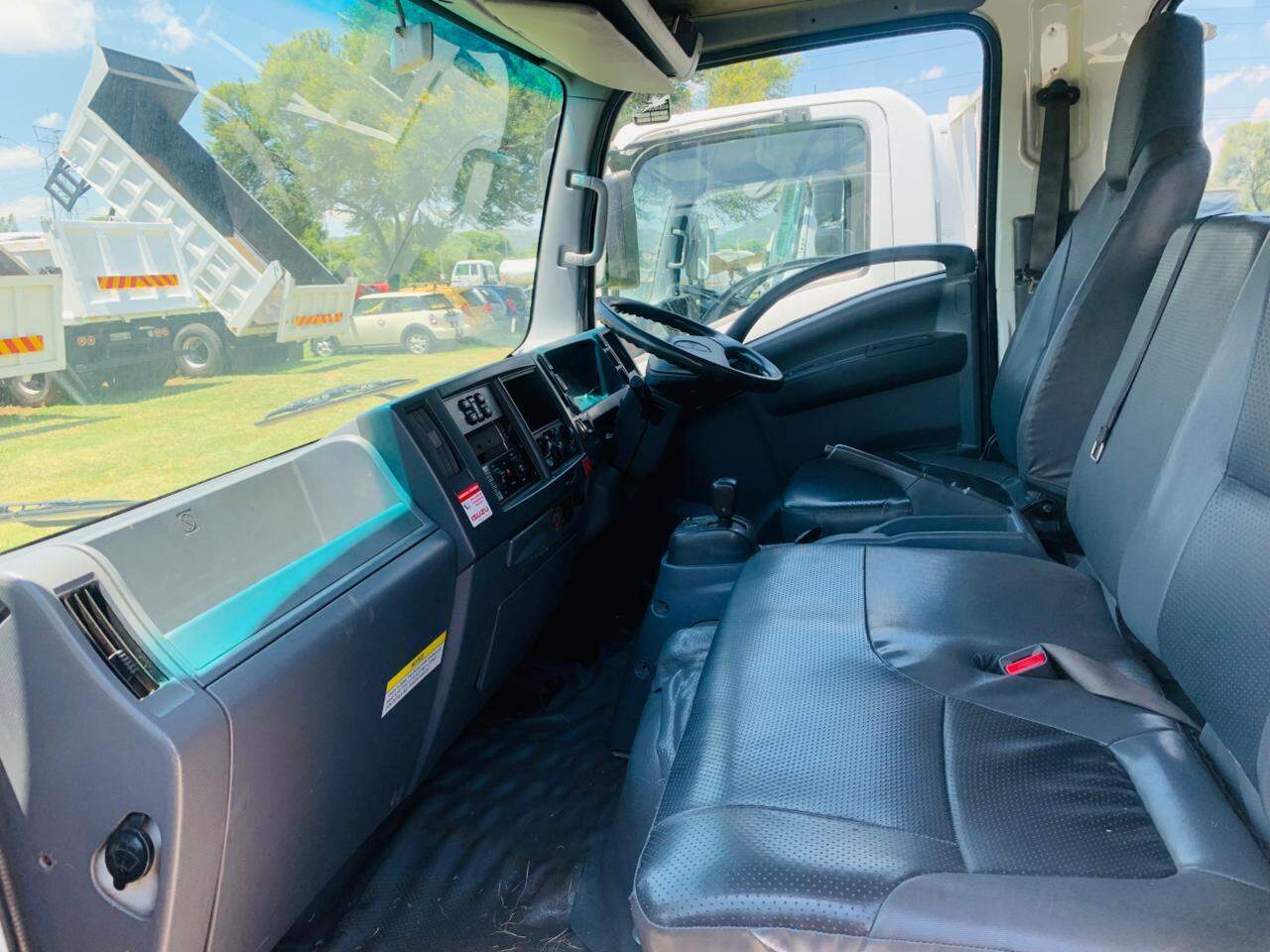 ISUZU NQR400 CREWCAB DROPSIDE