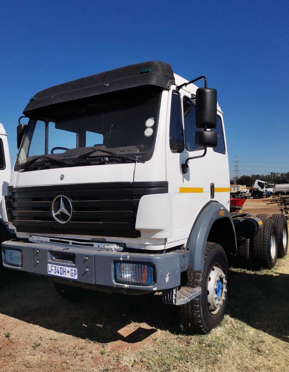 MERCEDES BENZ POWERLINER TRUCK