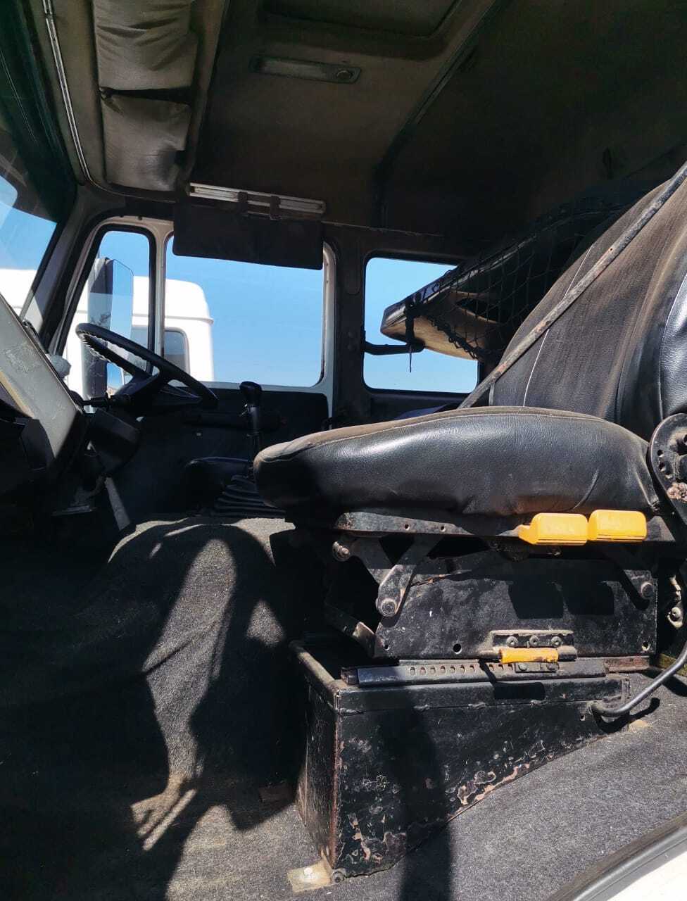 MERCEDES BENZ POWERLINER TRUCK