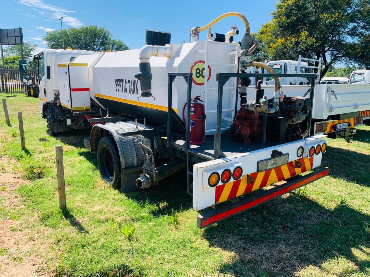 ISUZU NPR500 SEPTIC TANKER/HONEYSUCKER