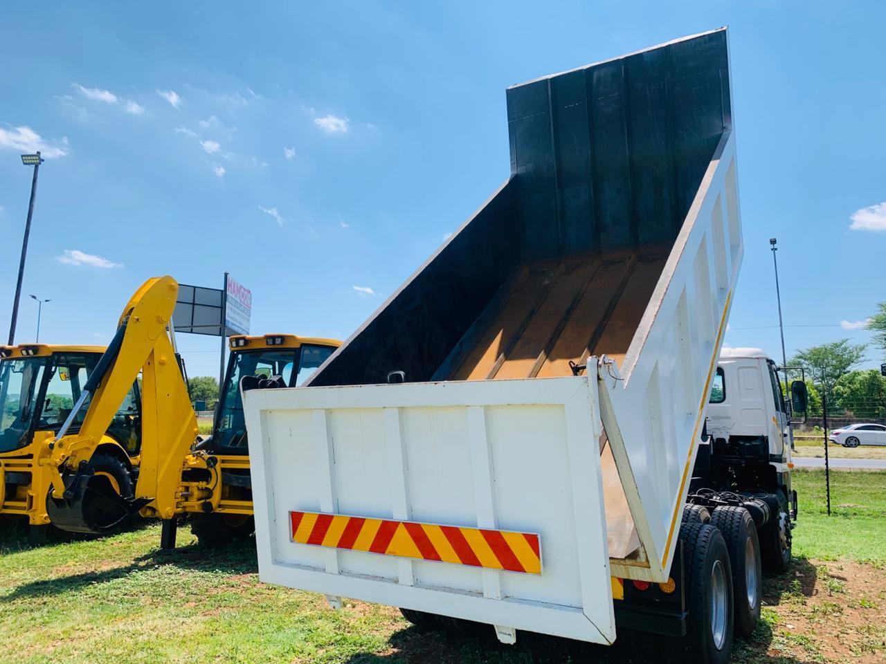 NISSAN DIESEL UD290 10 CUBE