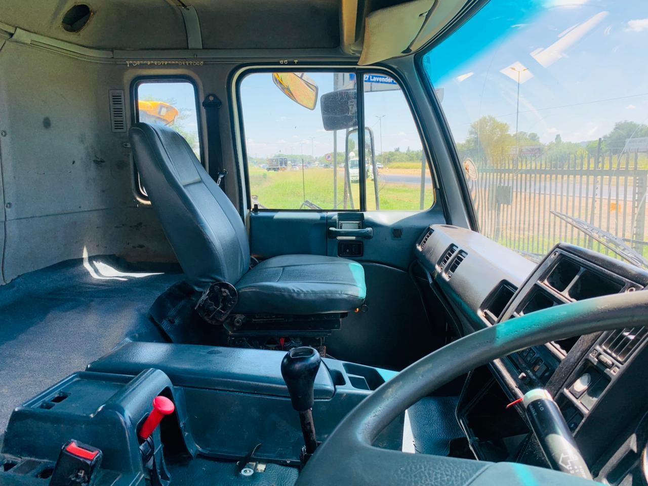 NISSAN DIESEL UD290 10 CUBE