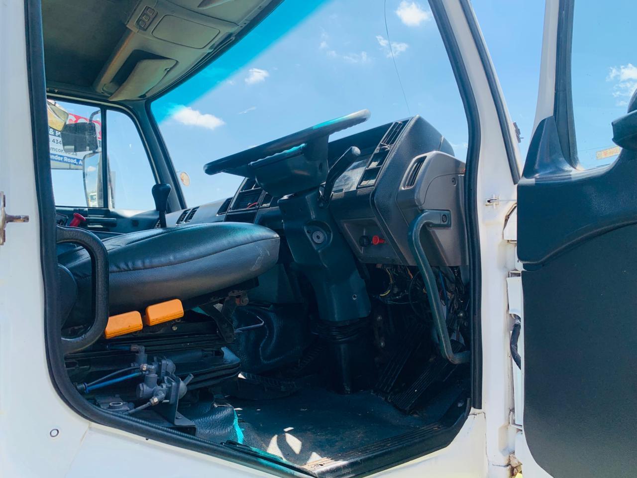 NISSAN DIESEL UD290 10 CUBE