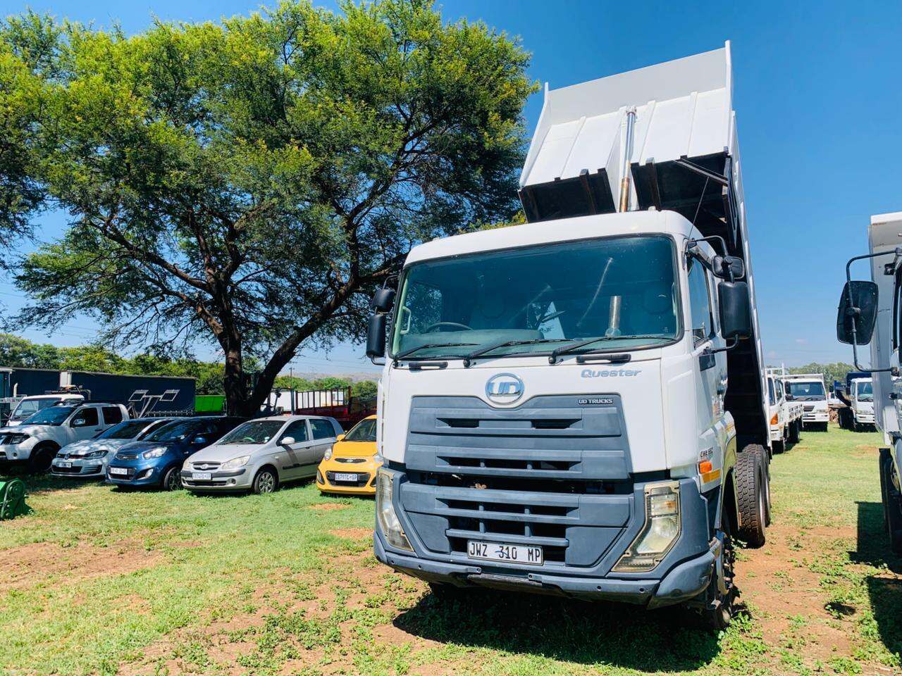 NISSAN DIESEL UD QUESTER 10 CUBE TIPPER