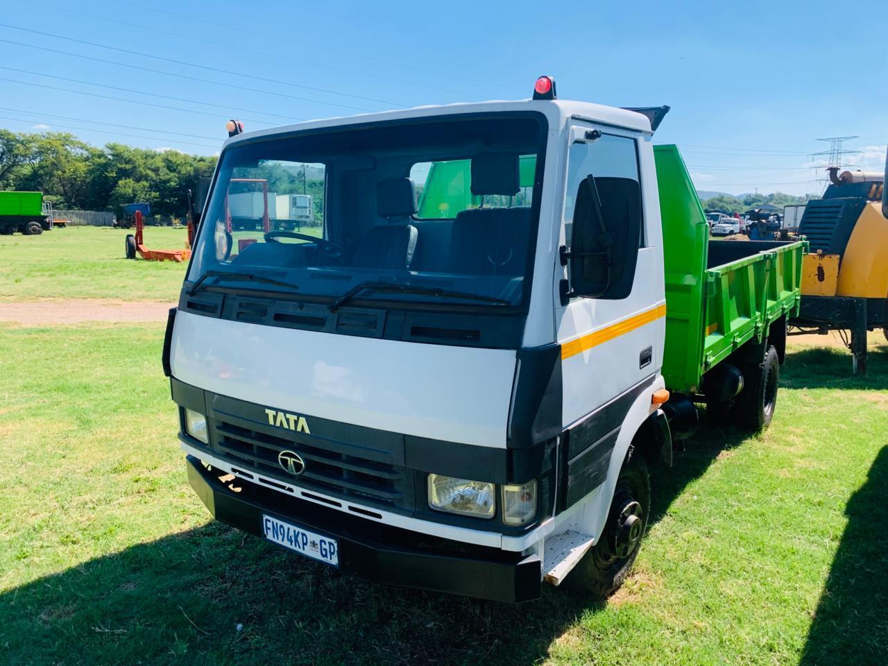 TATA 809 3 CUBE TIPPER