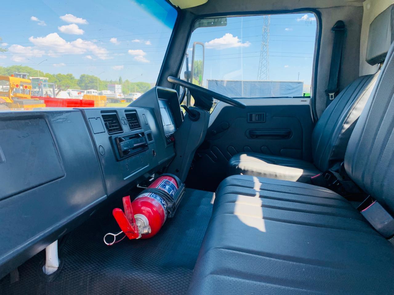 TATA 809 3 CUBE TIPPER