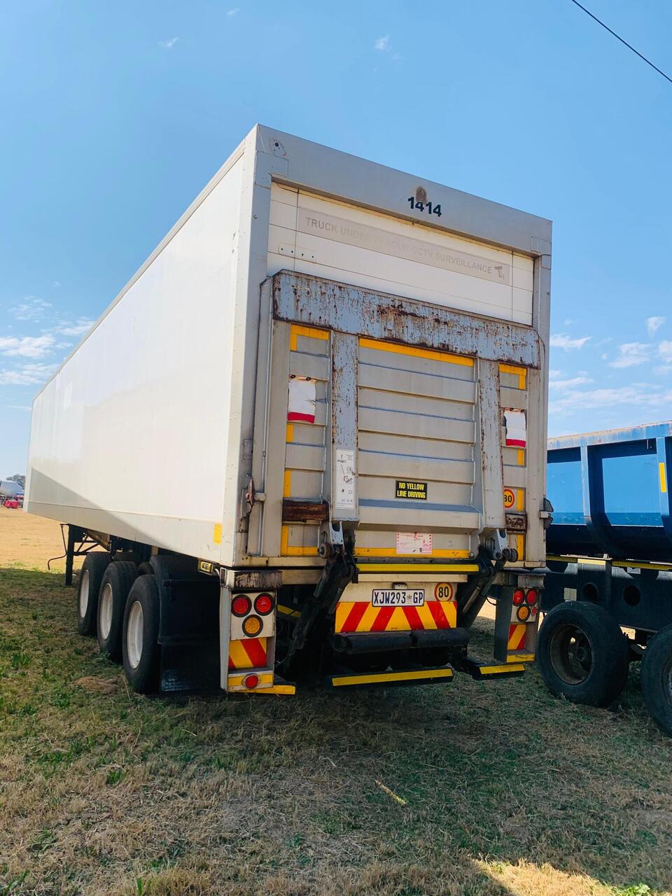 SERCO INDUSTRIAL BOX TRAILER
