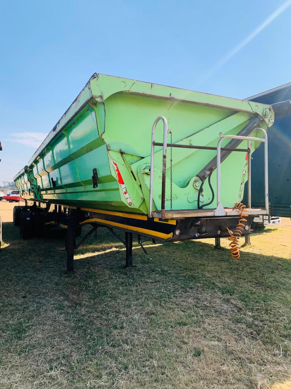 Side Tipper Trailer