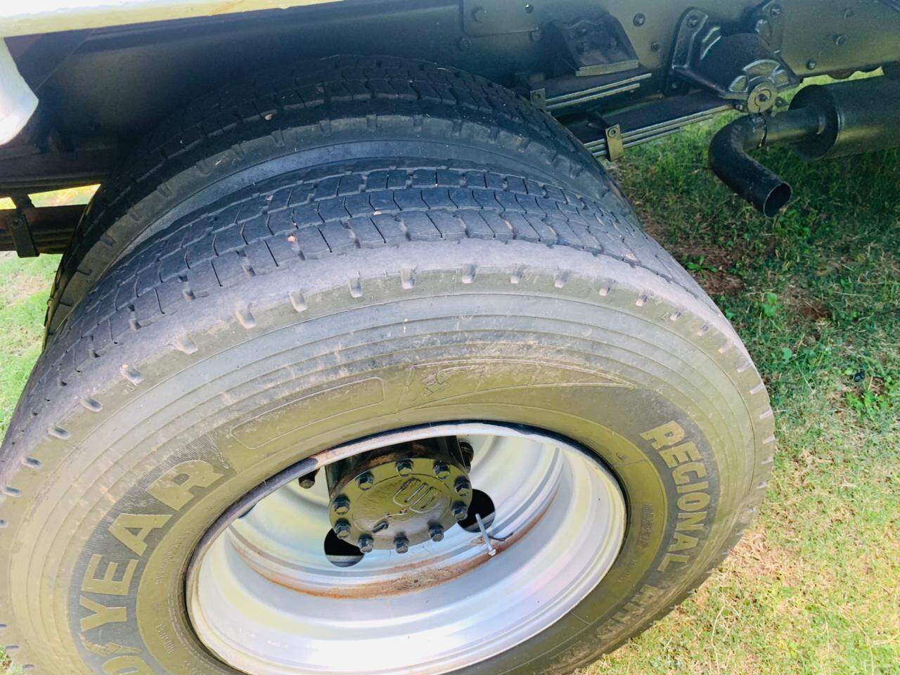 NISSAN UD 85 6 CUBE TIPPER TRUCK